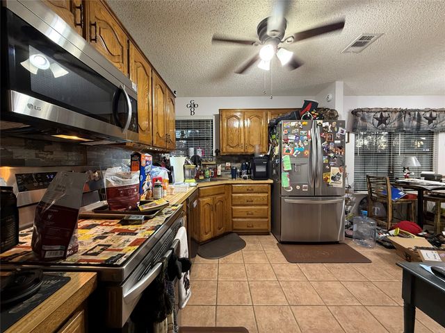 332 Vz County Road 3439, Wills Point, TX 75169