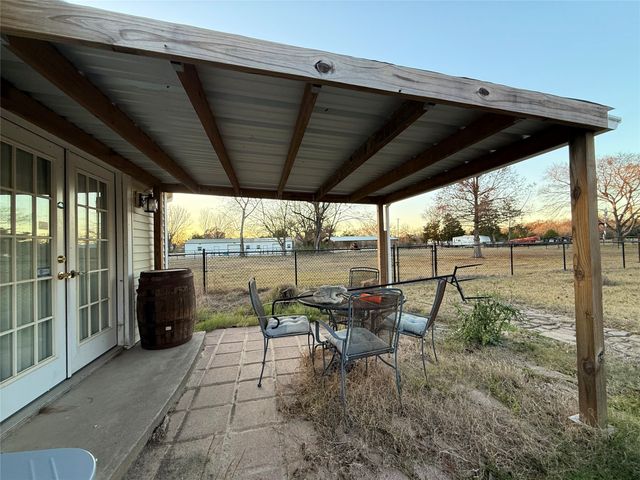 332 Vz County Road 3439, Wills Point, TX 75169