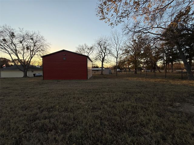 332 Vz County Road 3439, Wills Point, TX 75169