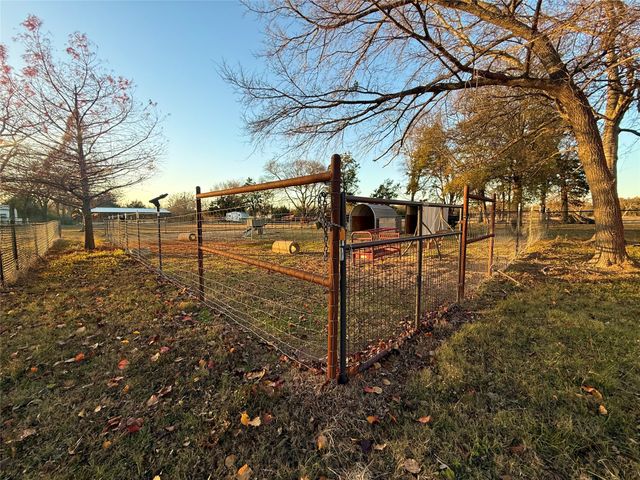 332 Vz County Road 3439, Wills Point, TX 75169