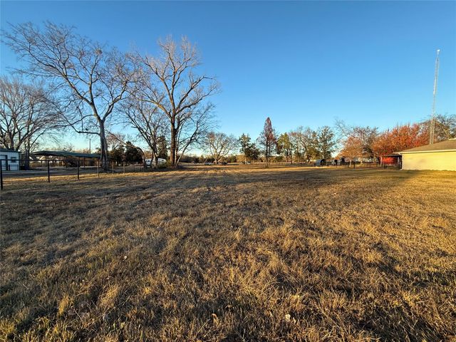 332 Vz County Road 3439, Wills Point, TX 75169