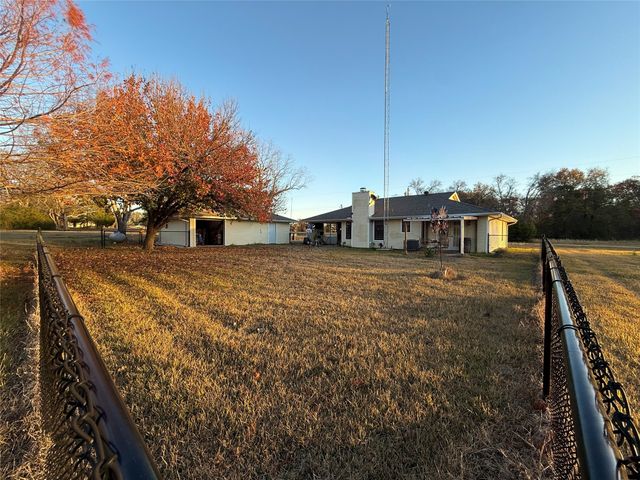 332 Vz County Road 3439, Wills Point, TX 75169