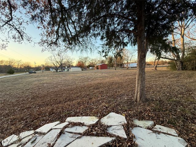 332 Vz County Road 3439, Wills Point, TX 75169