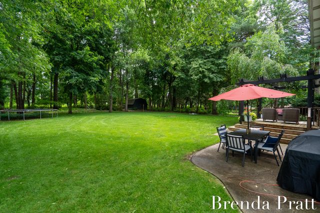 5274 Crooked Pine Drive SW, Grandville, MI 49418