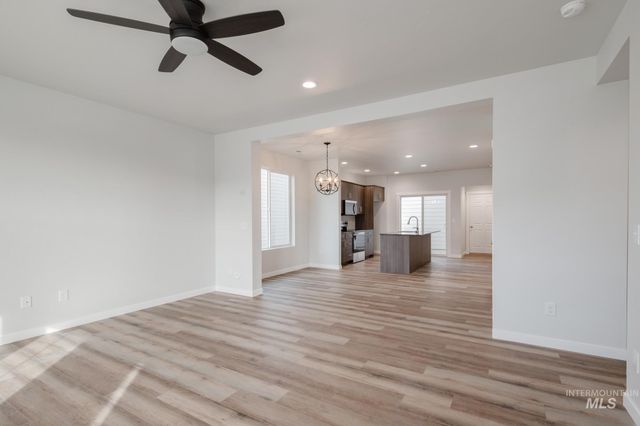 2922 E Boulder Basin Dr, Kuna, ID 83634