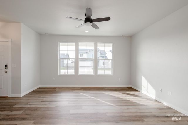 2922 E Boulder Basin Dr, Kuna, ID 83634