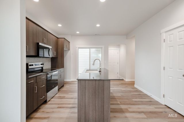 2922 E Boulder Basin Dr, Kuna, ID 83634