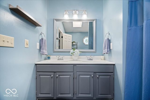 7802 Santolina Drive, Indianapolis, IN 46237