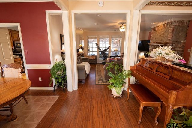 19757 C R 444, Lindale, TX 75771