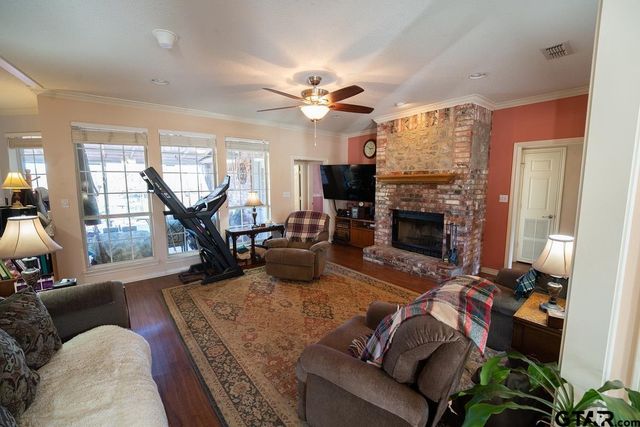 19757 C R 444, Lindale, TX 75771