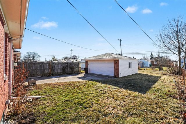 13145 Cherry Street, Southgate, MI 48195