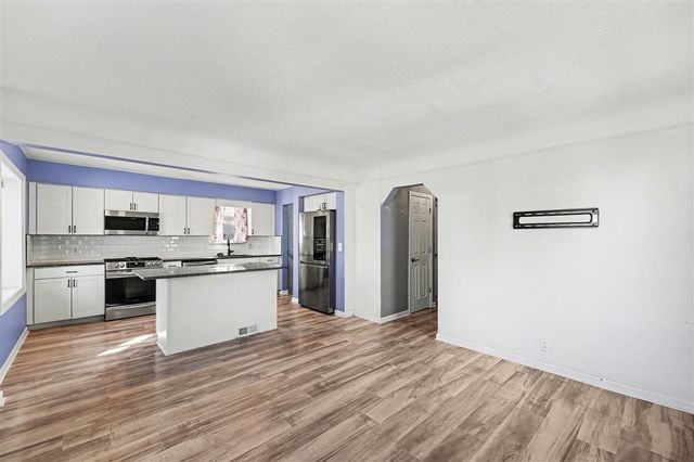 13145 Cherry Street, Southgate, MI 48195