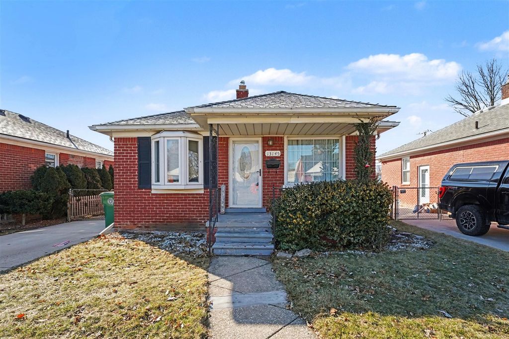 13145 Cherry Street, Southgate, MI 48195