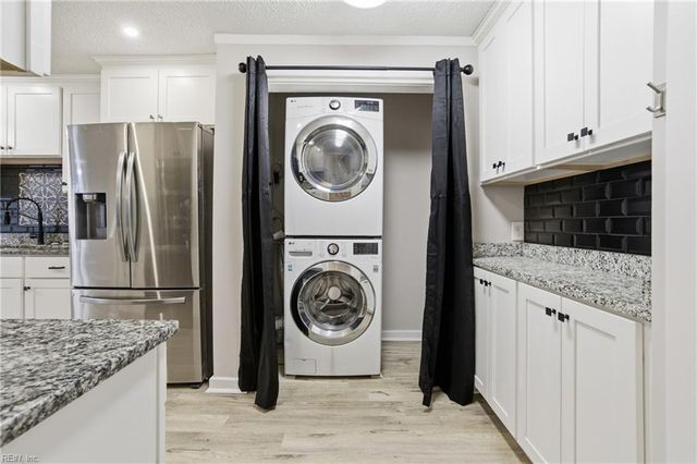 2824 Croix CT, Virginia Beach, VA 23451