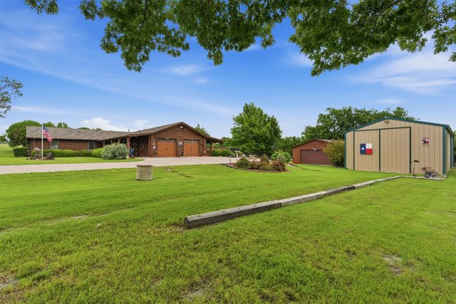 222 Brandon Drive, Weatherford, TX 76087