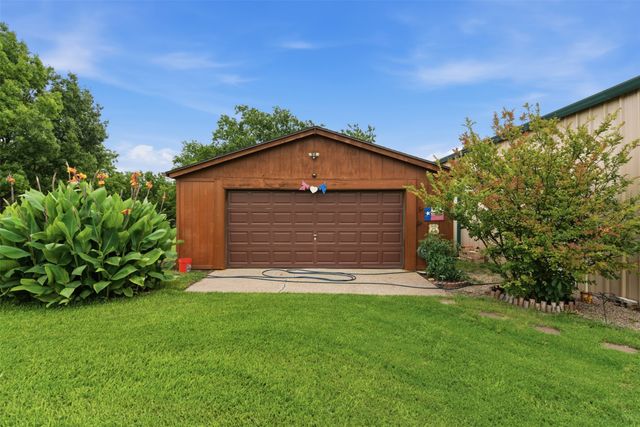 222 Brandon Drive, Weatherford, TX 76087