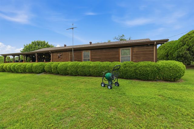 222 Brandon Drive, Weatherford, TX 76087