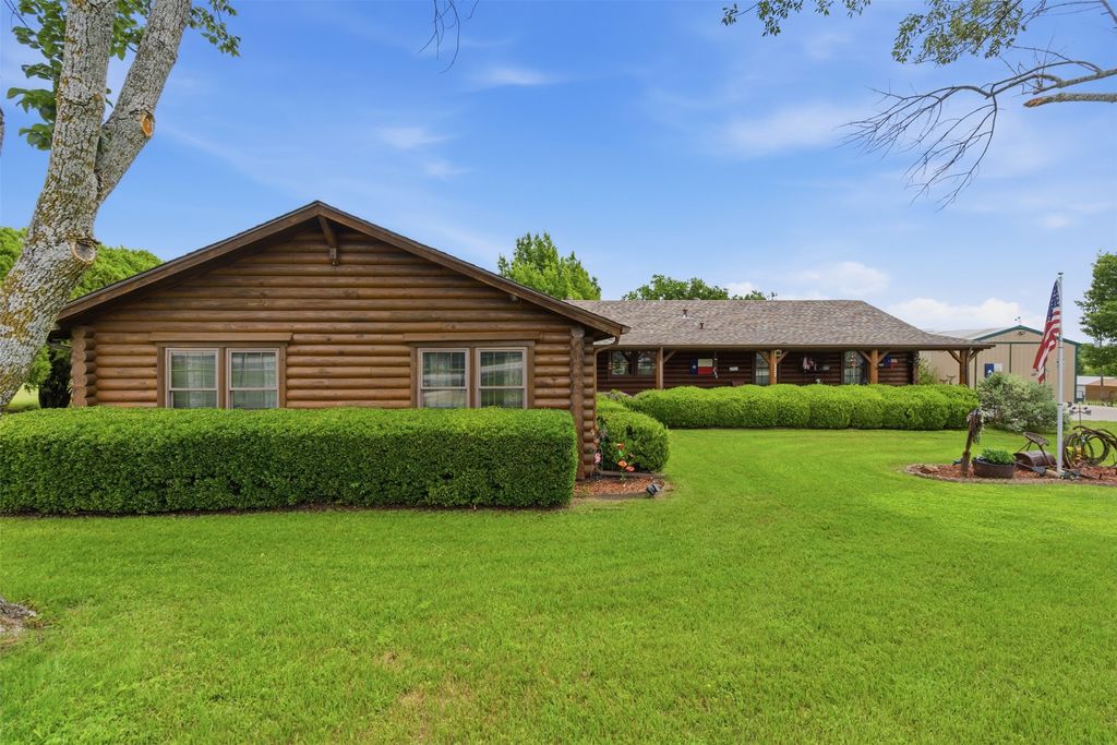 222 Brandon Drive, Weatherford, TX 76087