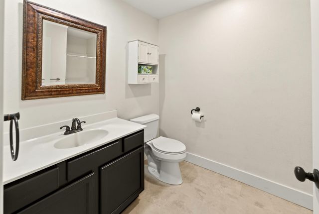 425 Lake Branch Road, Clever, MO 65631