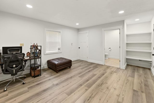 425 Lake Branch Road, Clever, MO 65631