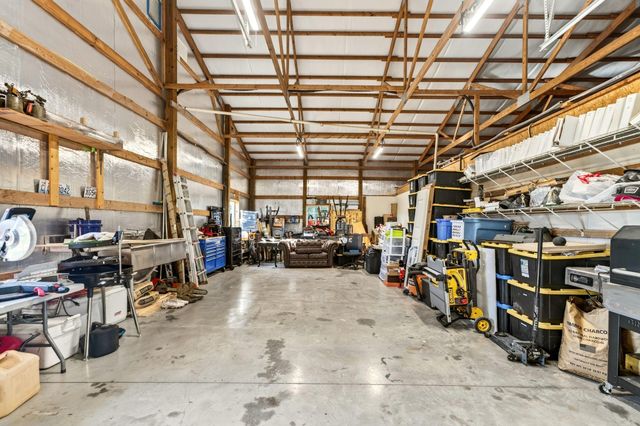 425 Lake Branch Road, Clever, MO 65631