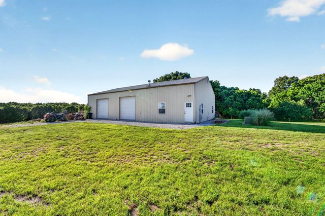 425 Lake Branch Road, Clever, MO 65631