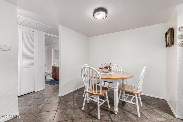 5757 W EUGIE Avenue 1102, Glendale, AZ 85304