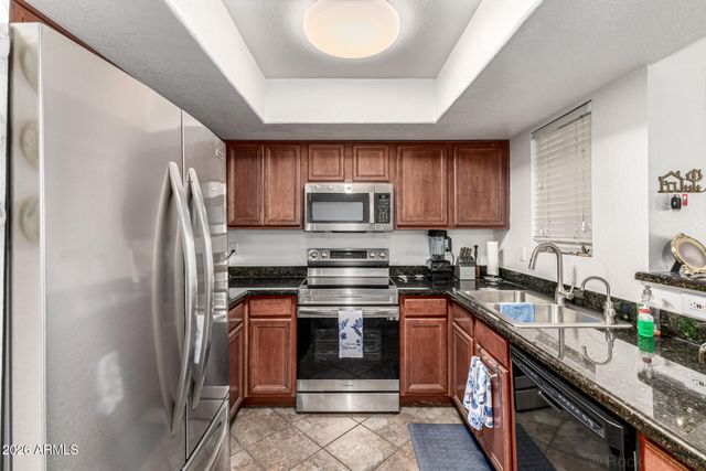 5757 W EUGIE Avenue 1102, Glendale, AZ 85304