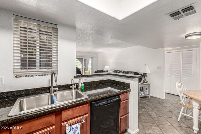 5757 W EUGIE Avenue 1102, Glendale, AZ 85304