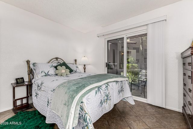 5757 W EUGIE Avenue 1102, Glendale, AZ 85304