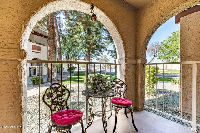 5757 W EUGIE Avenue 1102, Glendale, AZ 85304