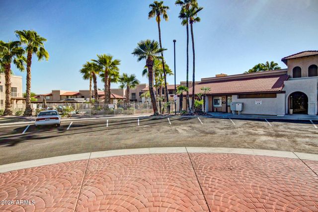 5757 W EUGIE Avenue 1102, Glendale, AZ 85304