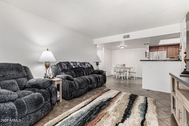 5757 W EUGIE Avenue 1102, Glendale, AZ 85304