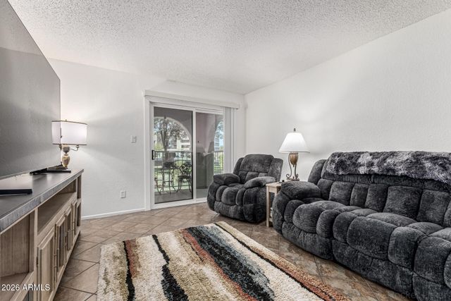 5757 W EUGIE Avenue 1102, Glendale, AZ 85304