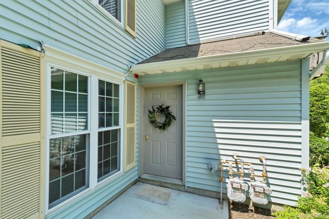 48 Homestead Village Drive, Warwick, NY 10990