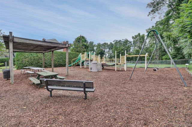 48 Homestead Village Drive, Warwick, NY 10990