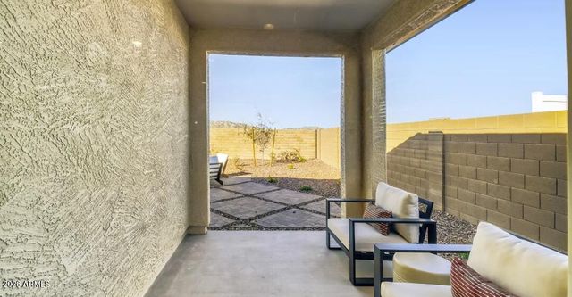 18684 W SILVERWOOD Drive, Goodyear, AZ 85338