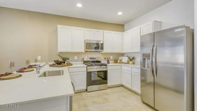 18684 W SILVERWOOD Drive, Goodyear, AZ 85338