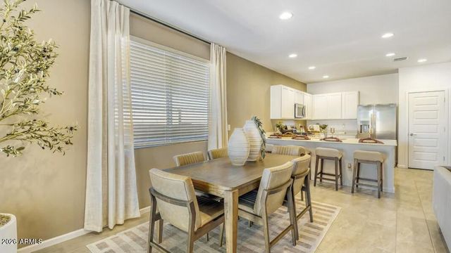 18684 W SILVERWOOD Drive, Goodyear, AZ 85338