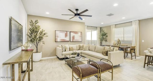18684 W SILVERWOOD Drive, Goodyear, AZ 85338
