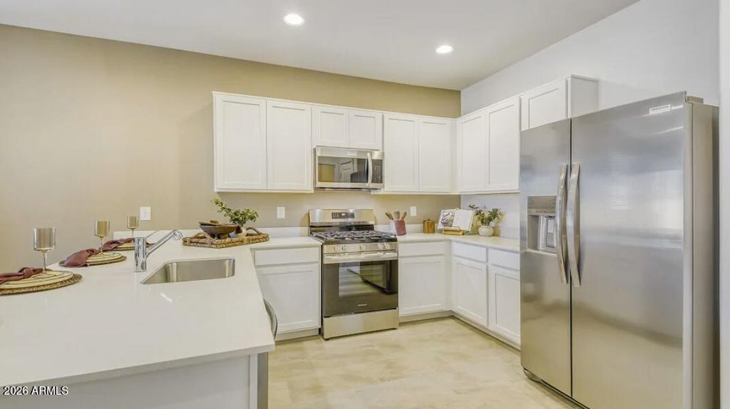 18684 W SILVERWOOD Drive, Goodyear, AZ 85338 — photo 3