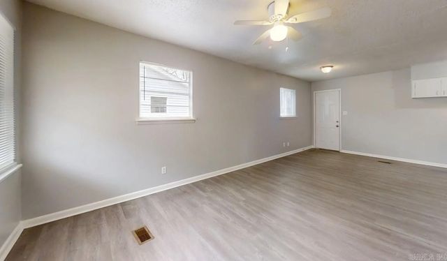 7307 Knollwood Road, Little Rock, AR 72209