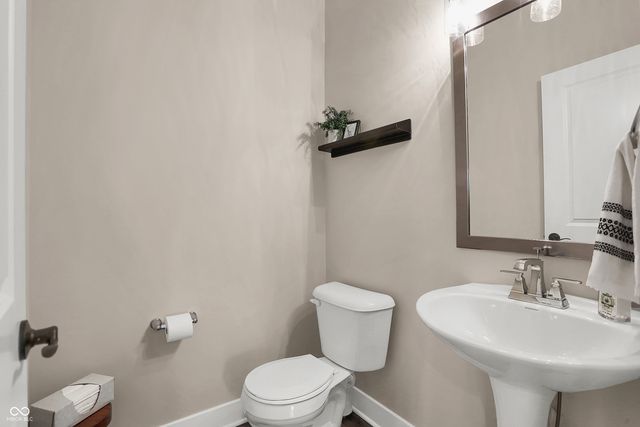 12140 Olivine Avenue, Cumberland, IN 46229