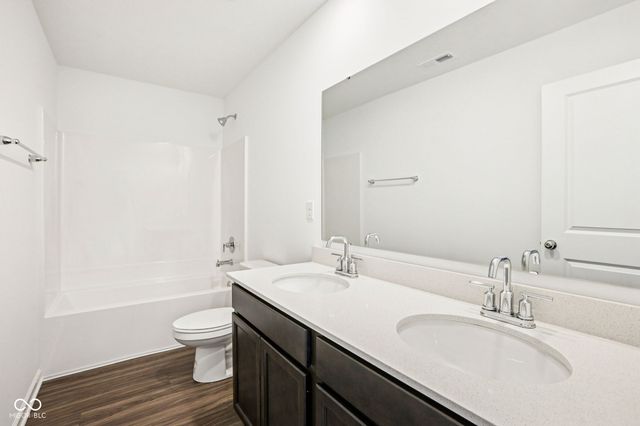 12140 Olivine Avenue, Cumberland, IN 46229