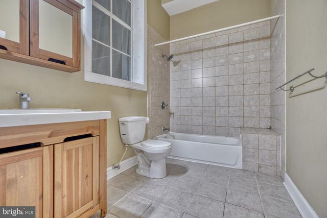 3300 E BALTIMORE ST, Baltimore, MD 21224