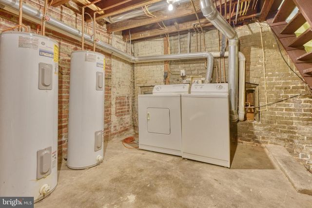 3300 E BALTIMORE ST, Baltimore, MD 21224