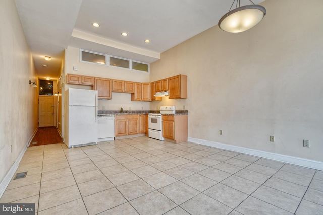 3300 E BALTIMORE ST, Baltimore, MD 21224