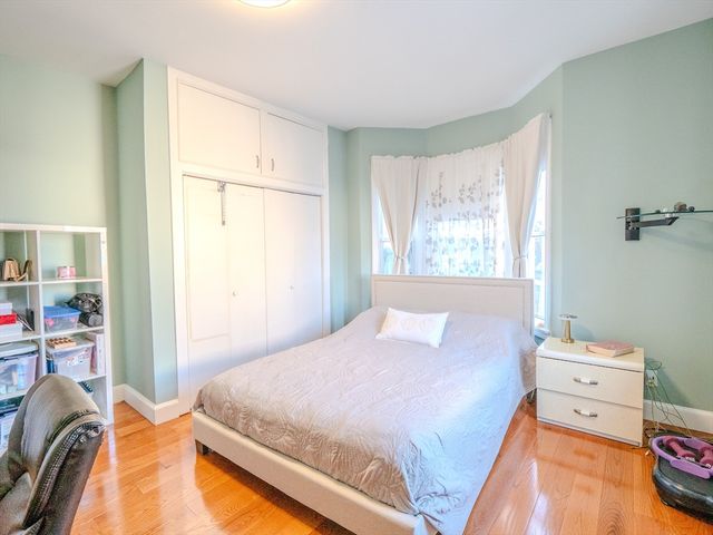 2 Hillside Ave, Somerville, MA 02145