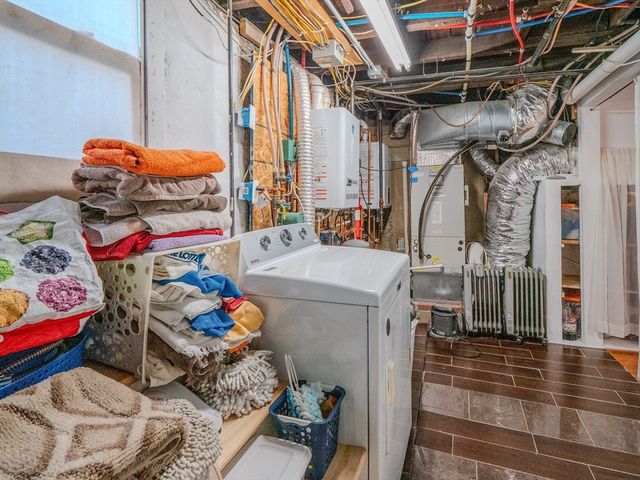 2 Hillside Ave, Somerville, MA 02145