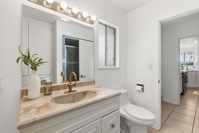 2029 Ginny Lane, Escondido, CA 92025